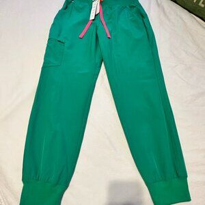 *Limited Edition* NWT Figs Safety Green Zamora Medium Petite HW Scrub Pants